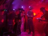 Paris, FR by Sébastyén Defiolle